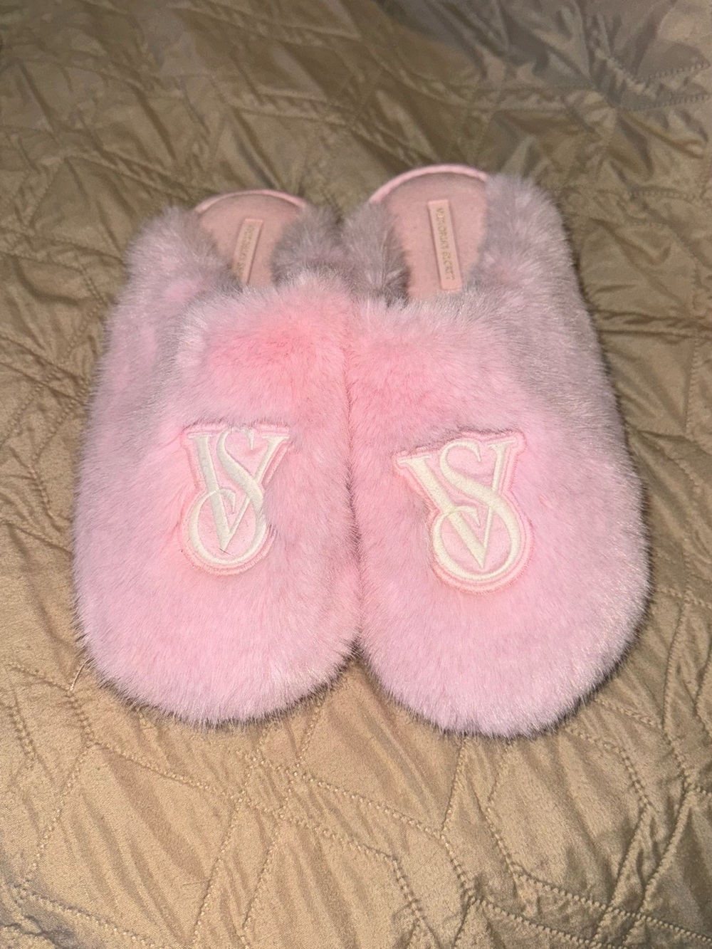 Victoria's Secret Pink Fux Fur Slippers